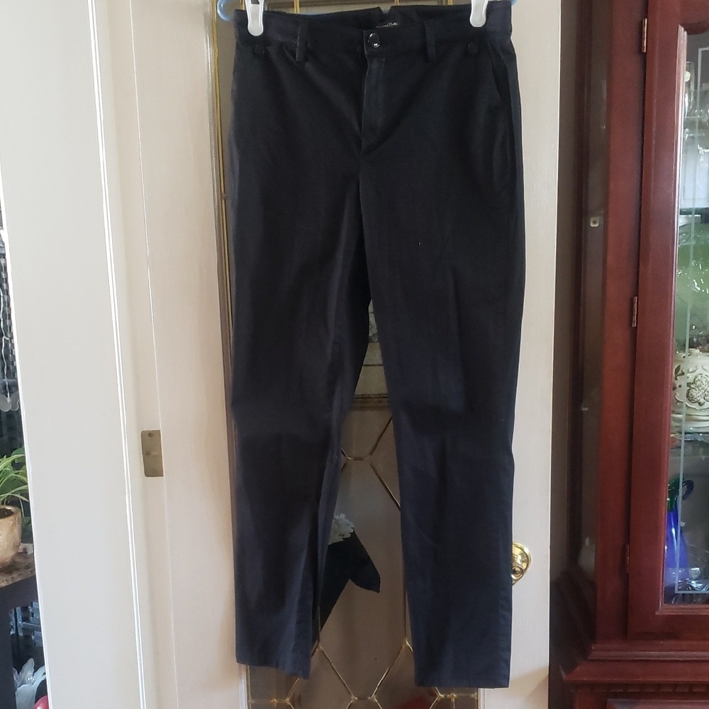 Massimo Dutti BLACK PANTS Women Straoght Leg Pants.  Size 8. Made in Morocco.
